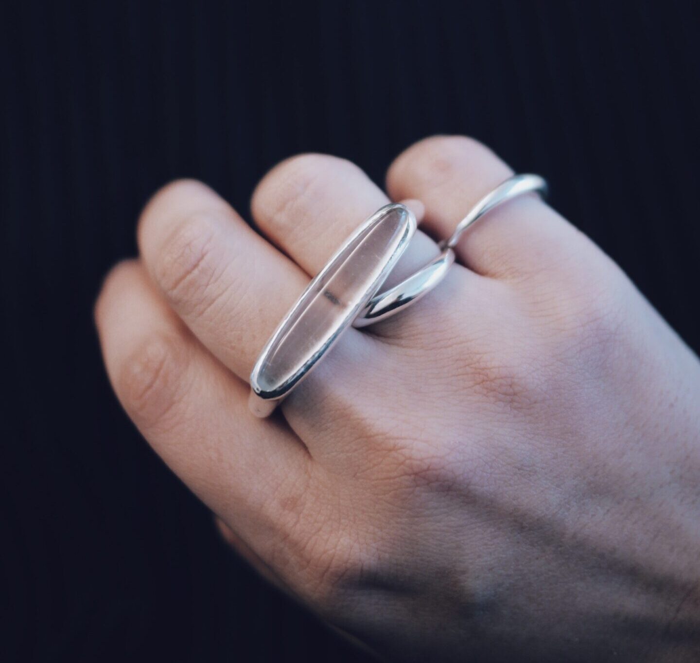 SRS/エスアールエス— シンプルなデザインに込められた、彫刻的な美しさ